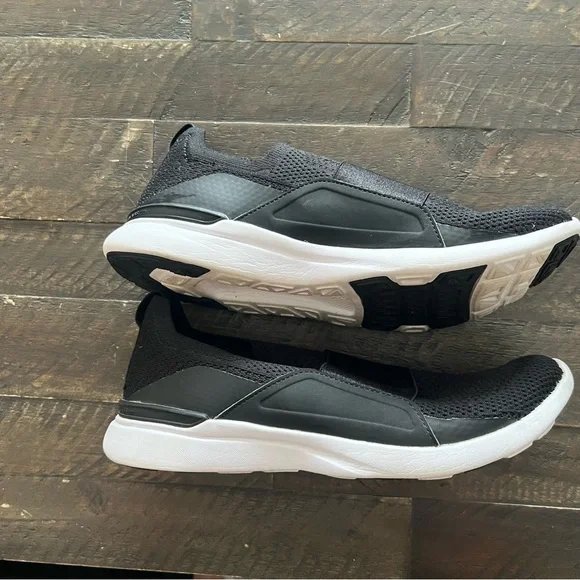 APL Women's TechLoom Bliss Running Sneaker